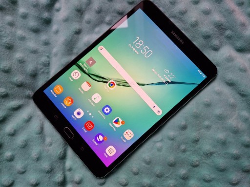 Zdjęcie oferty: Tablet Samsung Tab S2 SM-T713 8'' + Pancerne etui!