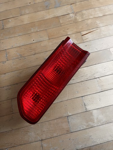 Zdjęcie oferty: Dodge Challenger 2008-2014 Lampa tylna lewa