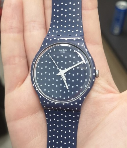 Zdjęcie oferty: Zegarek swatch new gent granatowy kropki groszki