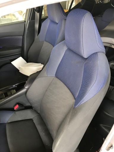 Zdjęcie oferty: Kpl. foteli i boczki - Toyota chr 2017