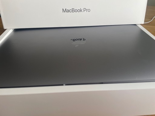 Zdjęcie oferty: MacBook Pro 13cali  2TB/ 16GB/ SSD