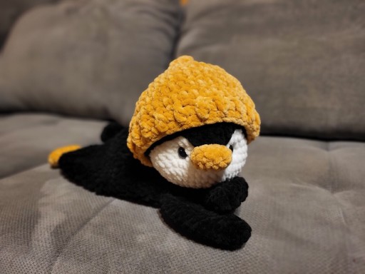 Zdjęcie oferty: Pingwin maskotka na szydełku
