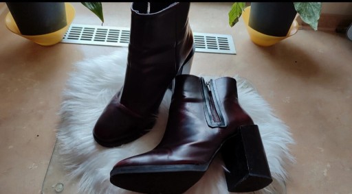 Zdjęcie oferty: Buty sztyblety damskie Zara rozmiar 40