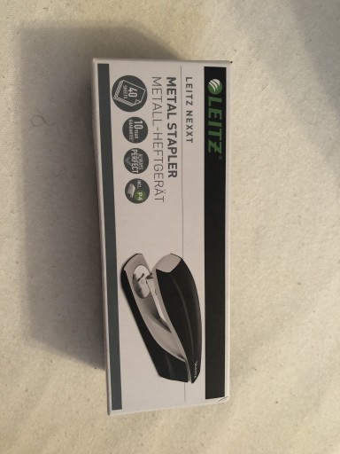 Zdjęcie oferty: Metal Stapler 40 kartek czarny