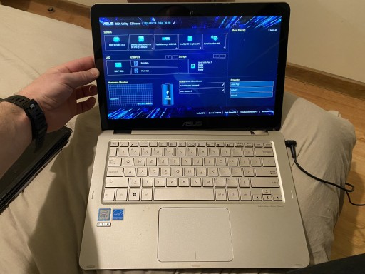 Zdjęcie oferty: Laptop Asus UX360C