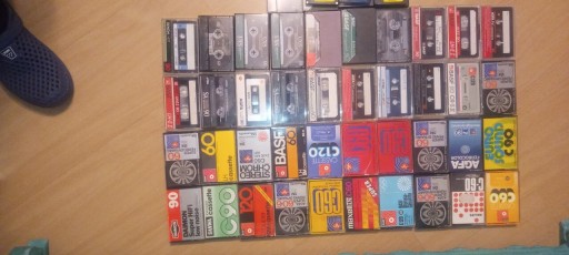 Zdjęcie oferty: 44 kasety magnetofonowe Agfa BASF Sony tdk lata 70-80 chrom rzadkie