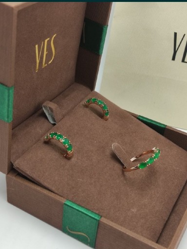 Zdjęcie oferty: Komplet biżuterii pozłacanej z zieloną cyrkonią 