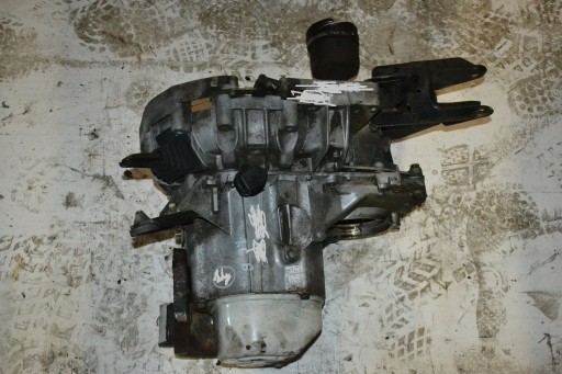 Zdjęcie oferty: Skrzynia biegów Renault Scenik 1.6 benzyna części 