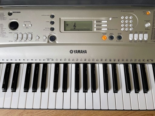 Zdjęcie oferty: Yamaha PSR E313 Keyboard