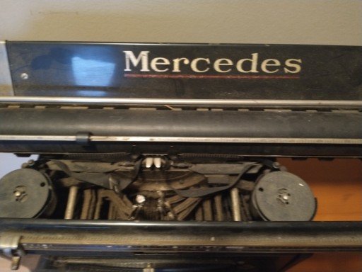 Zdjęcie oferty: Maszyna do pisania Mercedes 