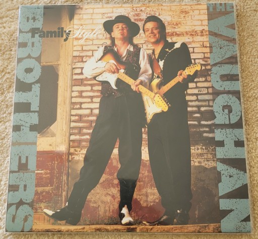 Zdjęcie oferty: THE VAUGHAN BROTHERS - Family Style -ANALOGUE PRODUCTIONS 2LP ( 45 RPM )