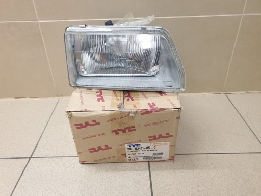 Zdjęcie oferty: Lampa przód Fiat Cinquecento R2