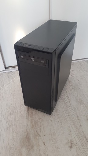 Zdjęcie oferty: Komputer PC do gier w idealnym stanie 