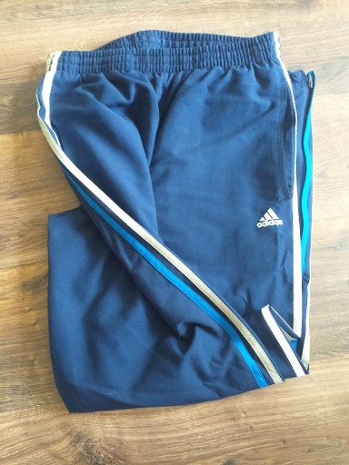 Zdjęcie oferty: Spodnie dresowe granatowe męskie Adidas rozmiar S 