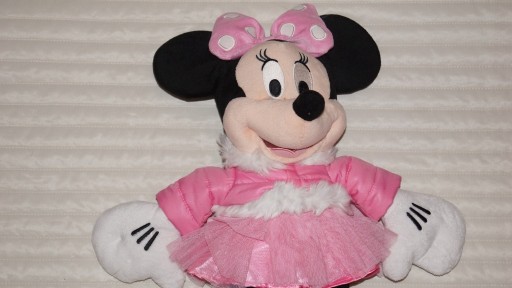 Zdjęcie oferty:  Disney Maskotka Zimowa Myszka Minnie w wys.42cm