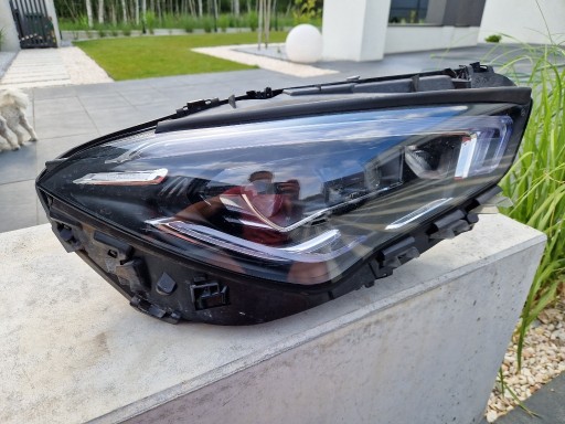 Zdjęcie oferty: Lanpa przednia prawa led mercedes cla 2020r w118