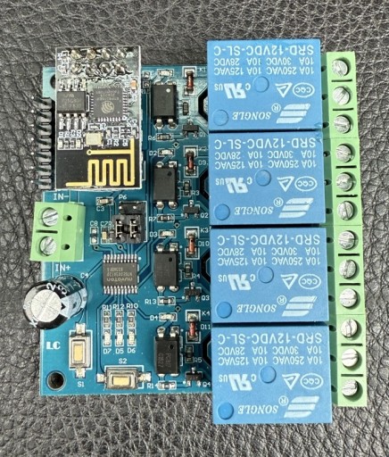 Zdjęcie oferty: Moduł ESP8266 4xprzekaźnik