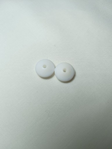 Zdjęcie oferty: Koraliki silikonowe dysk białe 2szt. 15mm