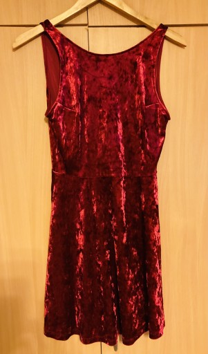Zdjęcie oferty: Nowa krótka sukienka H&M rozm 38