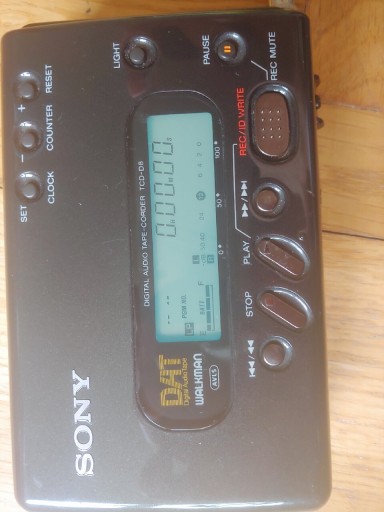 Zdjęcie oferty: Walkman DAT rejestrator SONY tcd-d8 UNIKAT 