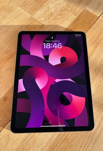 Zdjęcie oferty: Tablet iPad Air 5 gen 64GB Space Gray idealny