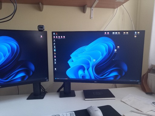 Zdjęcie oferty: 2x Monitor 27" LG UltraFine 27UN880-B Ergo 4K HDR