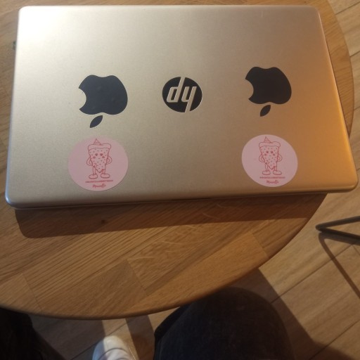 Zdjęcie oferty: Laptop HP 15s-fq2004nw