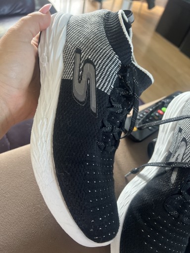 Zdjęcie oferty: SKECHERS DAMSKIE BUTY DO BIEGANIA ROZM 38 25 cm