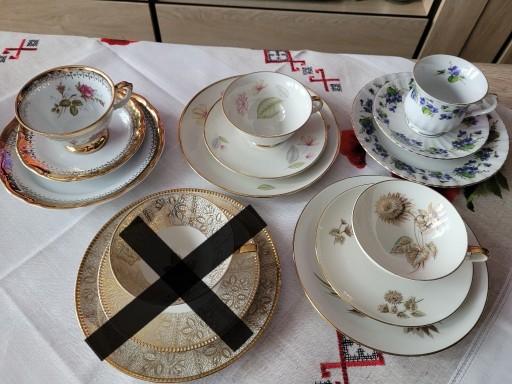 Zdjęcie oferty: Zestawy śniadaniowe trio 4 kpl porcelana 25 zł szt