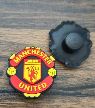Zdjęcie oferty: Pin przypinka – herb Manchester United | Premier League | Old Trafford
