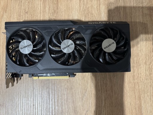 Zdjęcie oferty: RTX 4070 super windforce