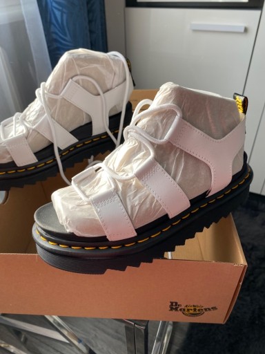 Zdjęcie oferty: Dr.Martens NARTILLA white