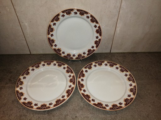 Zdjęcie oferty: stare talerzyki deserowe porcelana Włocławek 3 szt