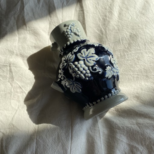 Zdjęcie oferty: szary granatowy ceramiczny wazonik wazon