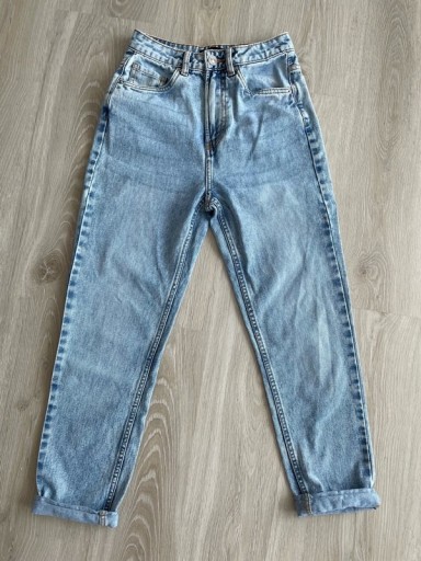 Zdjęcie oferty: Spodnie mom jeans Cropp high waist 32