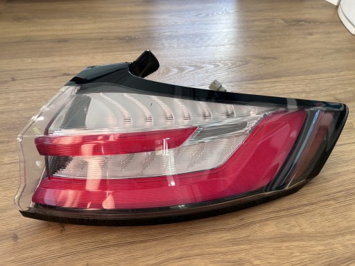 Zdjęcie oferty: Lampa Ford Edge prawy tył KT4B-13404-A