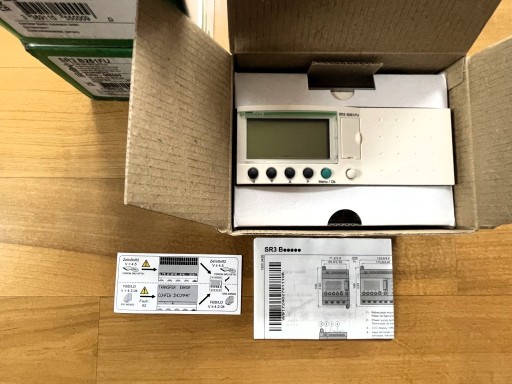 Zdjęcie oferty: Schneider SR3 B261FU sterownik Zelio Logic PLC