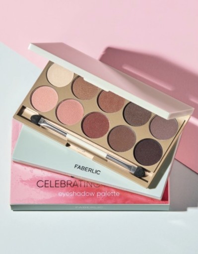 Zdjęcie oferty: Paleta cieni do powiek Celebrating makeup FABERLIC