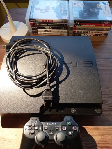 Zdjęcie oferty: Konsola PlayStation 3 ps3+pad+ gry pudełko+cyfrowe
