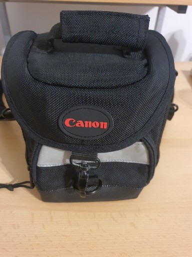 Zdjęcie oferty: Orginalna torba na aparat marki CANON jak nowa