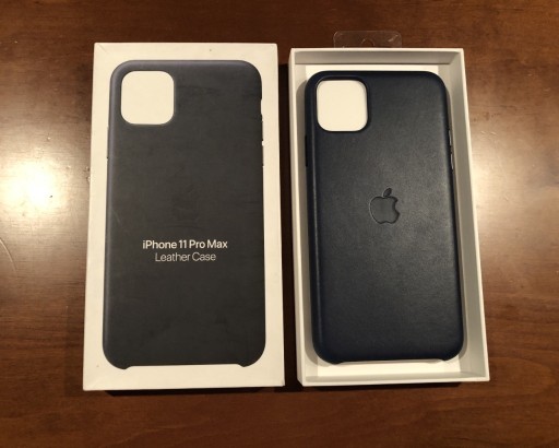 Zdjęcie oferty: Apple Leather Case IPhone 11 PRO MAX Midnight Blue