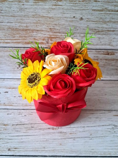 Zdjęcie oferty: Flowerbox mydlany piękne pachnące kwiaty