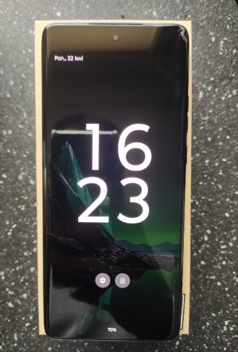 Zdjęcie oferty: Smartfon Motorola Edge 40 Neo 12/256 GB