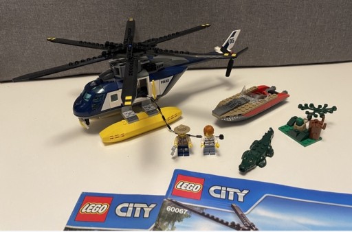 Zdjęcie oferty: LEGO City 60067 - Pościg śmigłowcem, kompletny