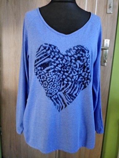 Zdjęcie oferty: Bluzka damska niebieska z sercem rozmiar 48
