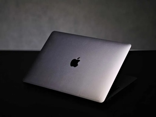 Zdjęcie oferty: MacBook Air M1 2020 8/256GB (SUPER OKAZJA!)
