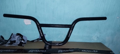 Zdjęcie oferty: Sprzedam kierownicę praktycznie nową tylko raz założoną 