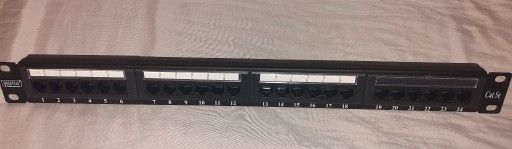 Zdjęcie oferty: Patch panel RACK 1U