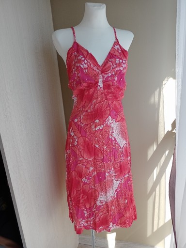 Zdjęcie oferty: Sukienka na lato narzuta na strój kąpielowy nowa  