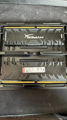 Zdjęcie oferty: Pamięć RAM HyperX Predator DDR4 16GB 3333MHz CL16